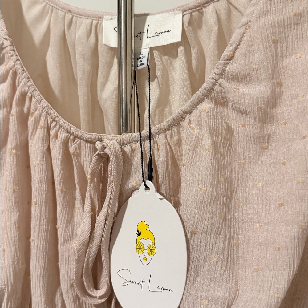 Sweet Lemon Top – Size L (NWT) - Picture 5 of 9